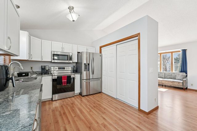 7380 97th Street S, Cottage Grove, MN 55016