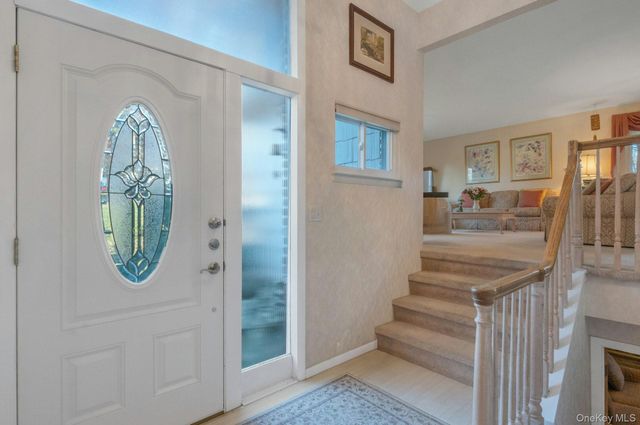 40 Minkel Road, Ossining, NY 10562