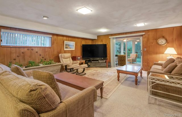 40 Minkel Road, Ossining, NY 10562