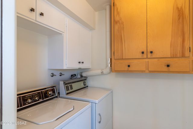 7418 E Calle La Vega, Tucson, AZ 85710