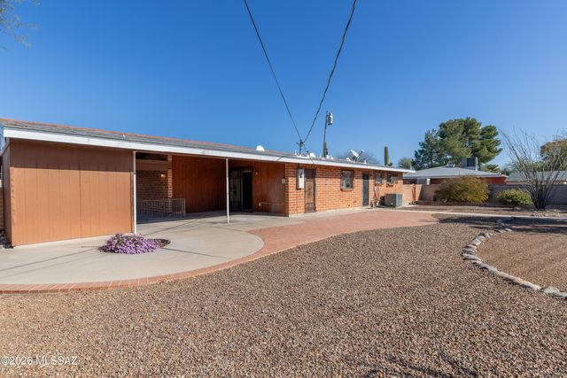 7418 E Calle La Vega, Tucson, AZ 85710