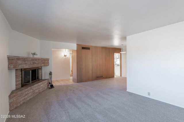 7418 E Calle La Vega, Tucson, AZ 85710