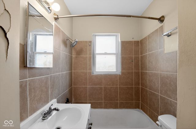 226 S Gladstone Avenue, Indianapolis, IN 46201