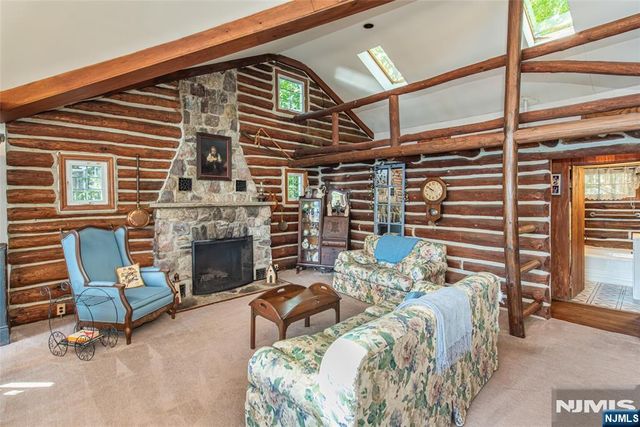 389 Cupsaw Drive, Ringwood, NJ 07456