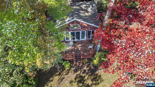 389 Cupsaw Drive, Ringwood, NJ 07456