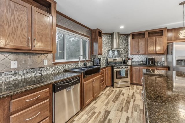 61 Kathryn Drive, Huntsville, TX 77320