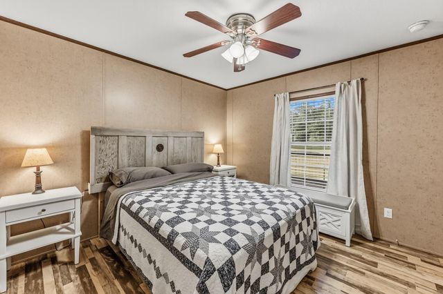 61 Kathryn Drive, Huntsville, TX 77320
