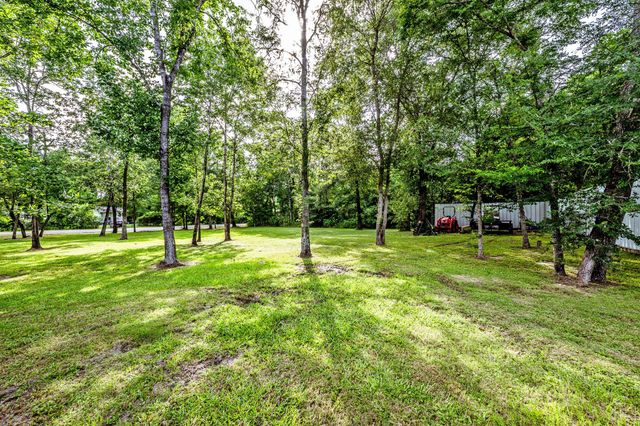 61 Kathryn Drive, Huntsville, TX 77320