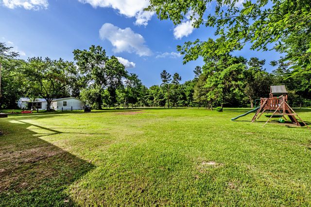 61 Kathryn Drive, Huntsville, TX 77320