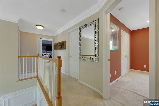 81 Lafayette Circle, Totowa, NJ 07512