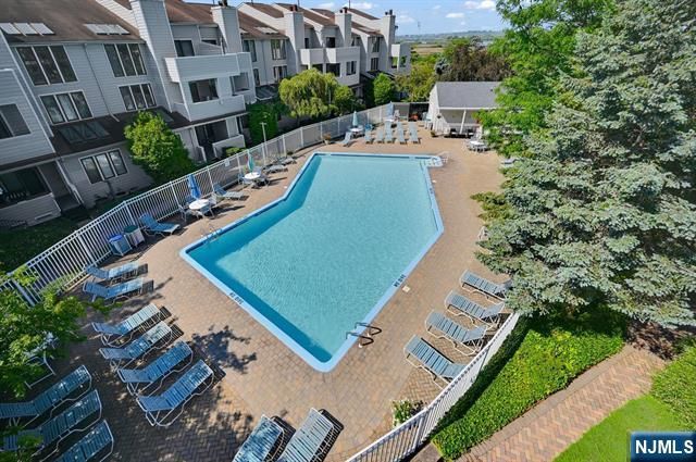 81 Lafayette Circle, Totowa, NJ 07512