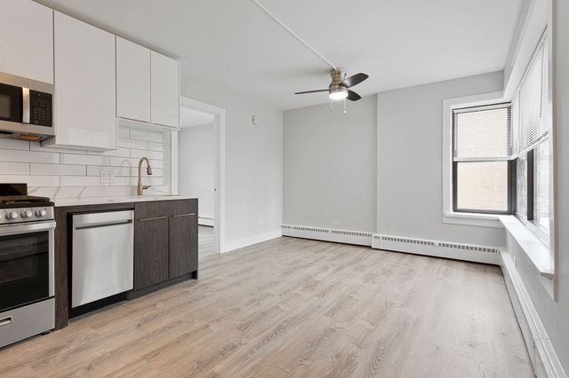 5858 N SHERIDAN Road 207, Chicago, IL 60660