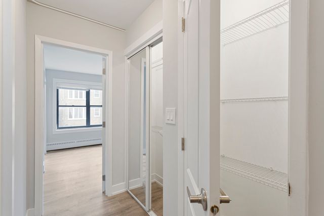 5858 N SHERIDAN Road 207, Chicago, IL 60660