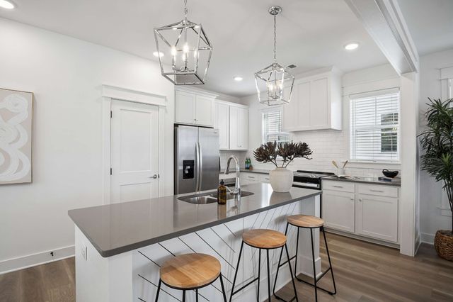 155 Oasis Dr, La Vergne, TN 37086