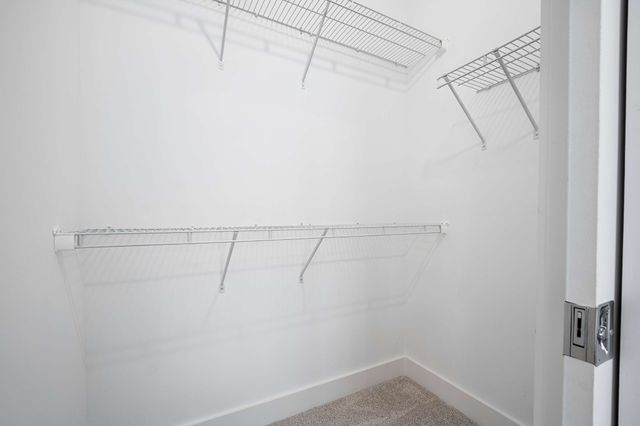 155 Oasis Dr, La Vergne, TN 37086