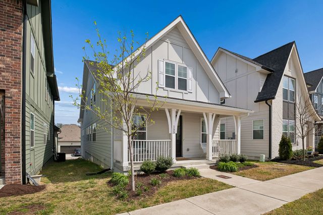 155 Oasis Dr, La Vergne, TN 37086