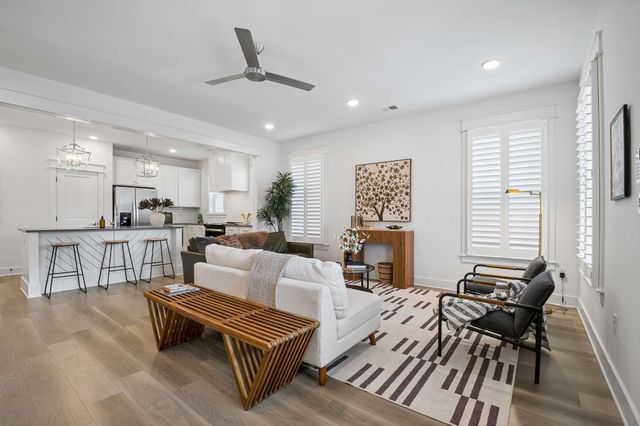 155 Oasis Dr, La Vergne, TN 37086