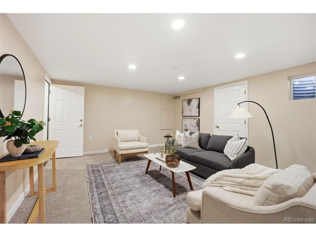 6014 S Kingston Cir, Englewood, CO 80111