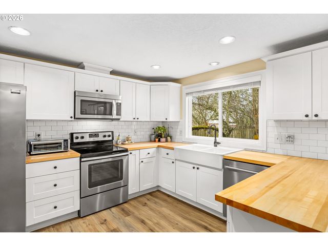 11015 Sw 65TH Ave, Portland, OR 97219