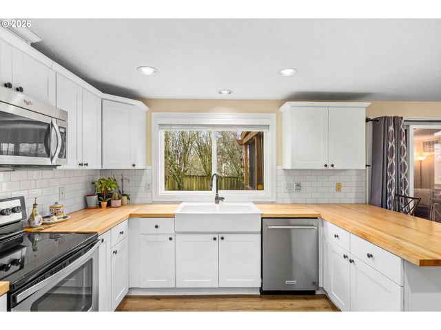 11015 Sw 65TH Ave, Portland, OR 97219