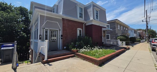 184 Gladstone 3, Boston, MA 02128