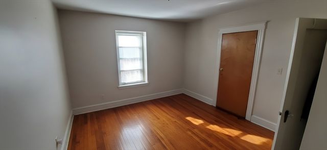 184 Gladstone 3, Boston, MA 02128