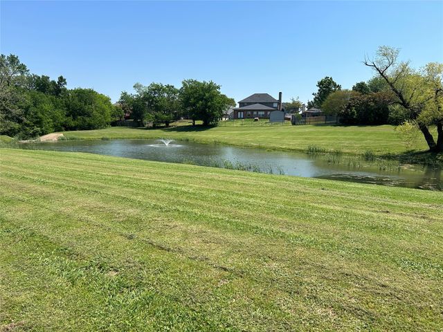 1712 Creekside Avenue, Sherman, TX 75092