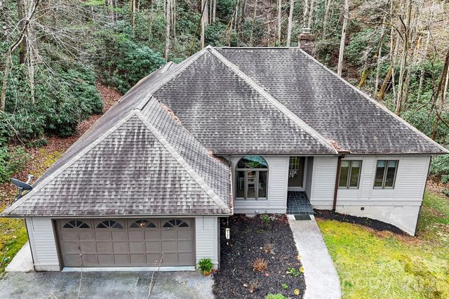 446 Silver Fox Lane, Pisgah Forest, NC 28768