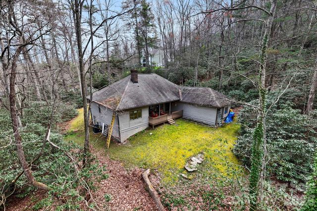 446 Silver Fox Lane, Pisgah Forest, NC 28768