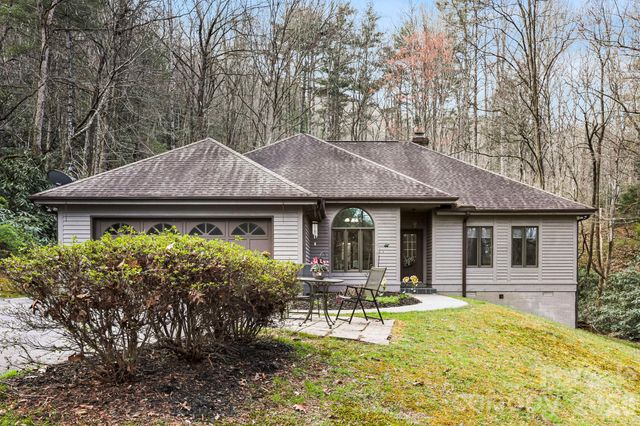 446 Silver Fox Lane, Pisgah Forest, NC 28768