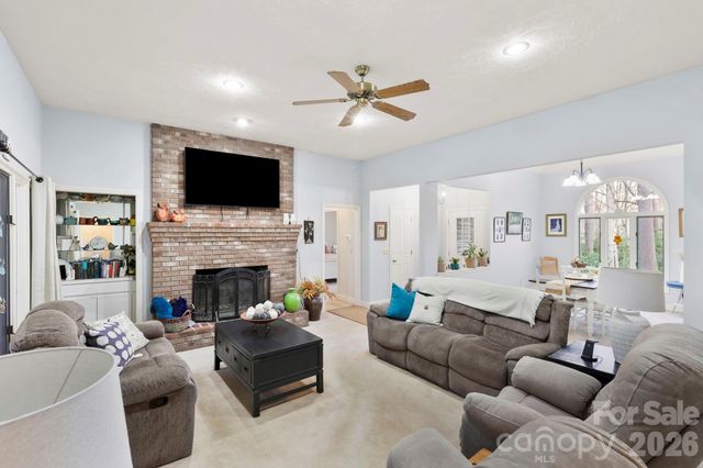 446 Silver Fox Lane, Pisgah Forest, NC 28768