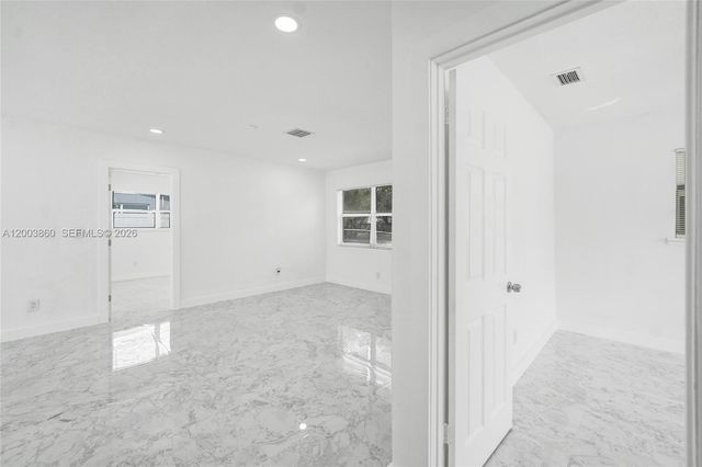 6442 Oak Street, Hollywood, FL 33024
