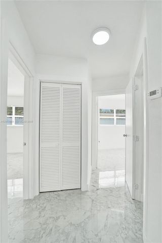 6442 Oak Street, Hollywood, FL 33024