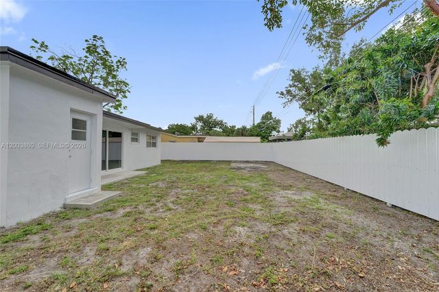 6442 Oak Street, Hollywood, FL 33024