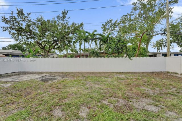 6442 Oak Street, Hollywood, FL 33024