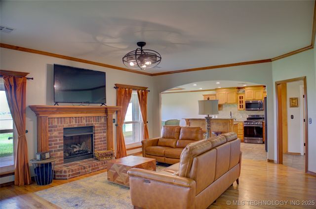 5815 E 136th Street North, Collinsville, OK 74021