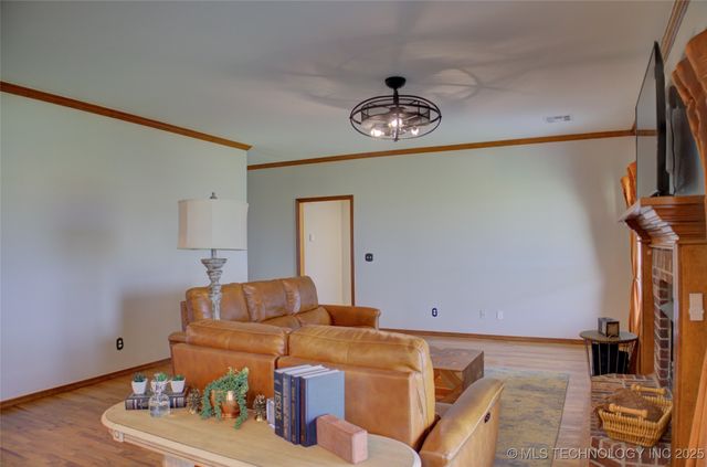 5815 E 136th Street North, Collinsville, OK 74021