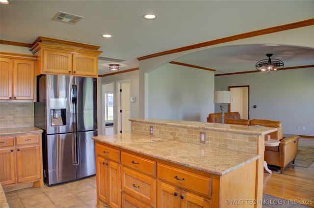 5815 E 136th Street North, Collinsville, OK 74021