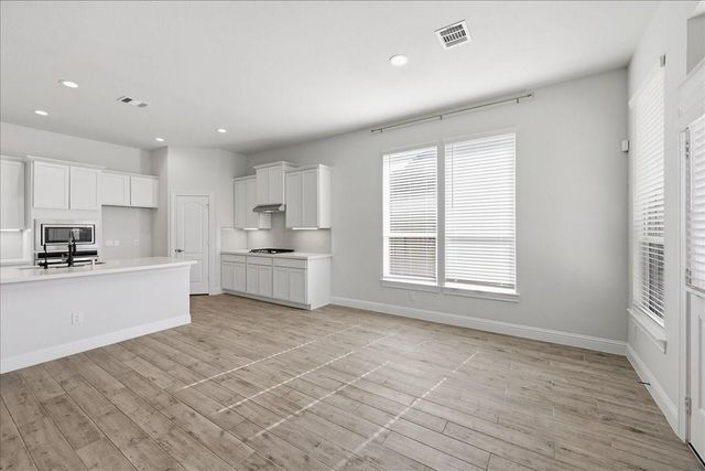 12031 Champions Forest Drive, Mont Belvieu, TX 77535