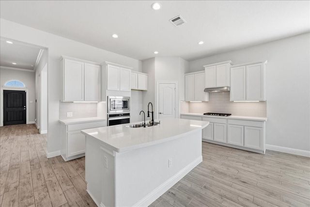 12031 Champions Forest Drive, Mont Belvieu, TX 77535