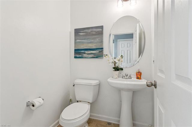 626 Jessica CIR, Newport News, VA 23606