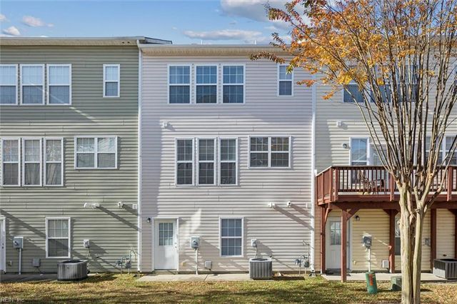 626 Jessica CIR, Newport News, VA 23606