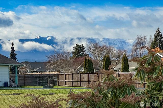 42 Kates Court, Port Angeles, WA 98362