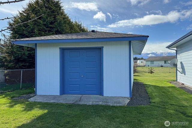 42 Kates Court, Port Angeles, WA 98362