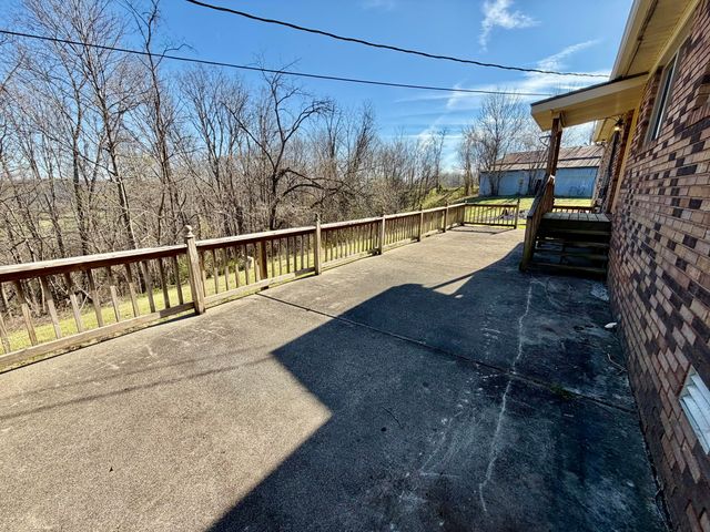 1240 Bowling Ridge Road, Brodhead, KY 40409