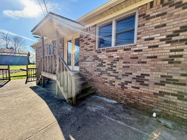 1240 Bowling Ridge Road, Brodhead, KY 40409