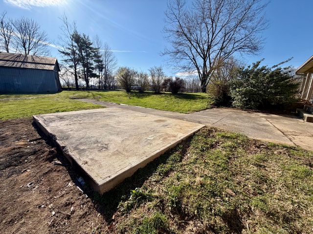 1240 Bowling Ridge Road, Brodhead, KY 40409