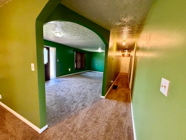 1240 Bowling Ridge Road, Brodhead, KY 40409