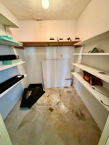 1240 Bowling Ridge Road, Brodhead, KY 40409