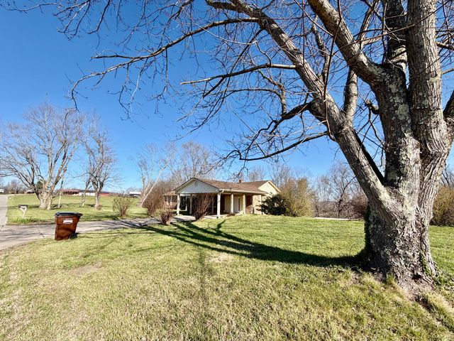 1240 Bowling Ridge Road, Brodhead, KY 40409